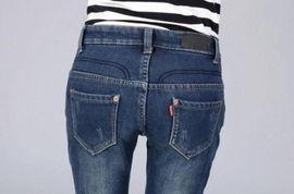 成人牛仔裤做棉裤视频,巧手改造，冬日保暖新选择